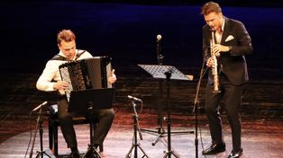 Koncert niedzielny Vivaldi Forever w wykonaniu Muras/Brzezina Duo i wernisaż prac Justyny Gross. Mamy zdjęcia