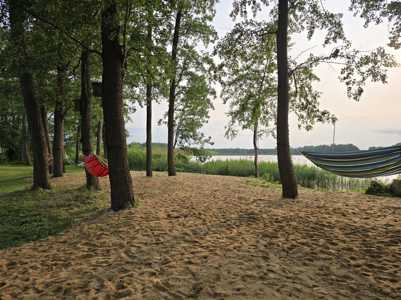 Kolejne nowości pojawiły się na plaży głównej nad Jeziorem Łoniewskim w Osiecznej