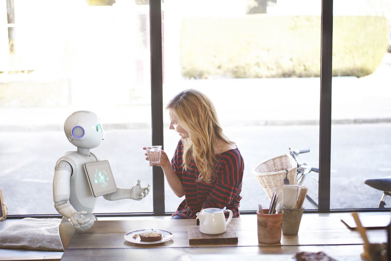 IBM prezentuje Watsona Nao: robot rozmawia, tańczy, a wkrótce odczyta emocje