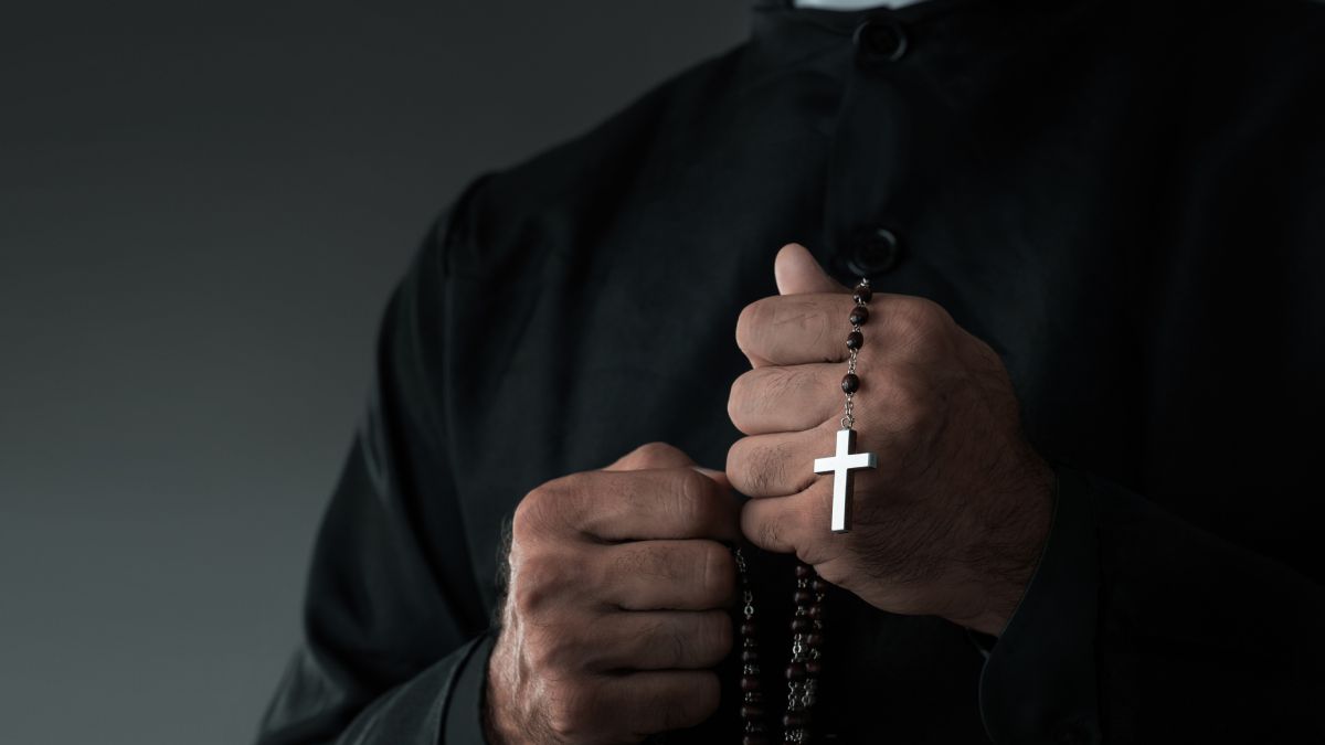 Tarnowska kuria ma problem. Dawni ministranci domagają się odszkodowań