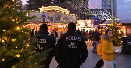Berlin. Ewakuacja jarmarku bożonarodzeniowego. Syryjczycy zwolnieni