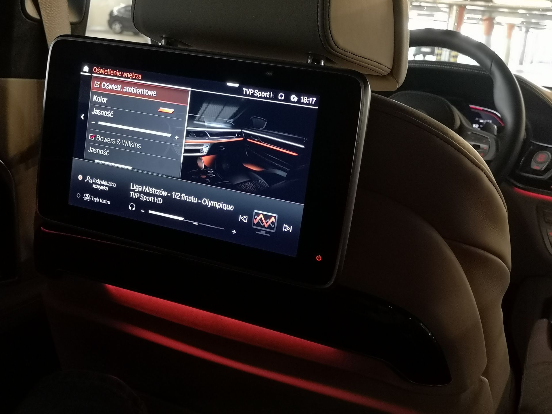 BMW 750i xDrive: Systemy wsparcia kierowcy, Night Vision, zdalne sterowanie i audio Bowers & Wilkins 47