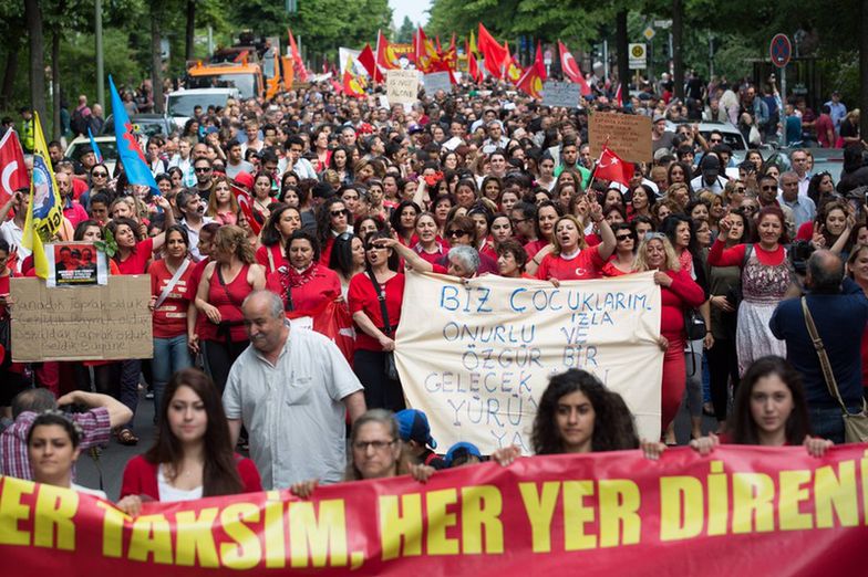 Park Gezi znów otwarty, ale nie dla demonstrantów