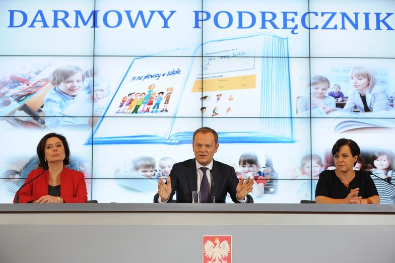 Darmowe podręczniki dla uczniów. Politycy chwalą pomysł premiera