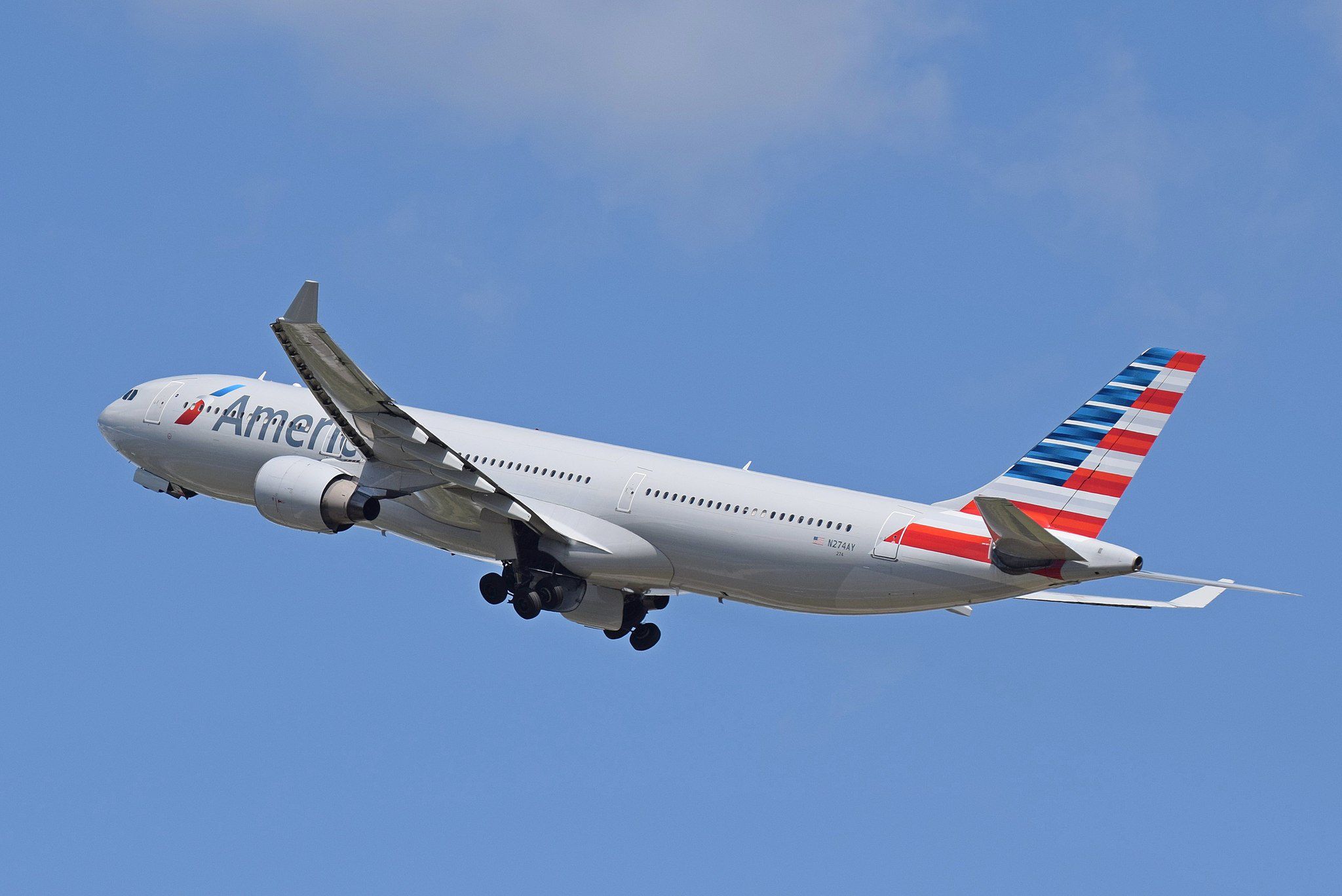 Samolot airbus A330-300 American Airlines