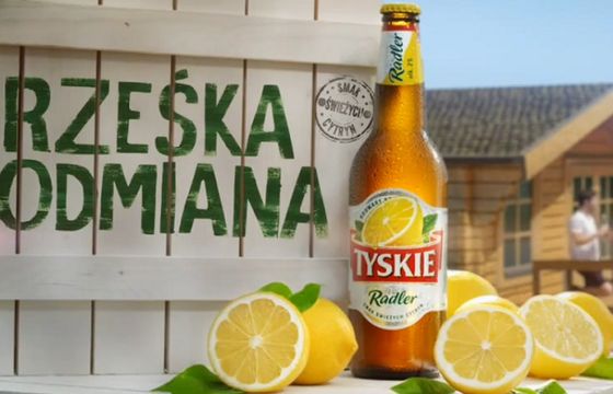 Tyskie Radler reklamowane jako „rześka odmiana” (wideo)