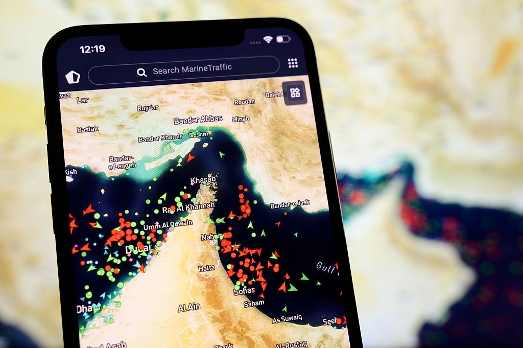 Iran otwiera Cieśninę Ormuz – ale tylko z pozwoleniem Strażników
