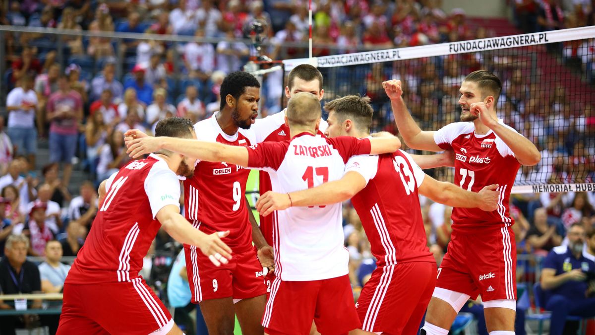 Newspix / Maciej Figielek / Na zdjęciu: siatkarze reprezentacji Polski