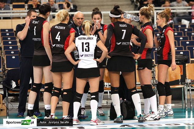 Zwycięstwo z AZS-em było dla Pałacu trzecim zwycięstwem 3:0 w ciągu ostatniego miesiąca