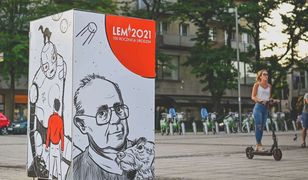 Częstochowa. Instalacja w centrum miasta. Uczcili pisarza, który widział przyszłość