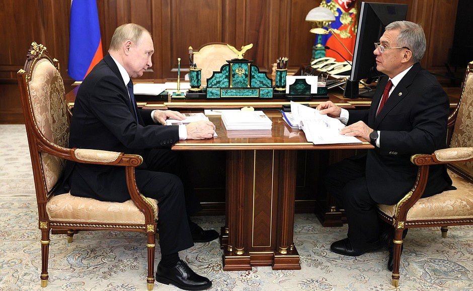 Putin wysłał sobowtóra na spotkanie szefem Tatarstanu?