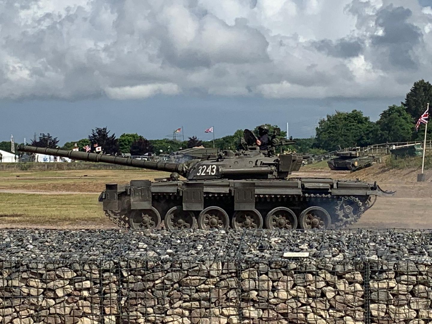 Radziecki/rosyjski czołg T-72.