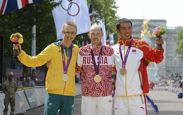 Medaliści chodu na 50 km / Foto PAP