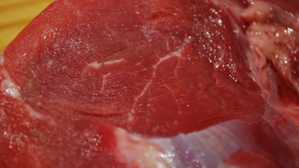 Surowa australijska wołowina zrazowa dolna bez kości (samo mięso)