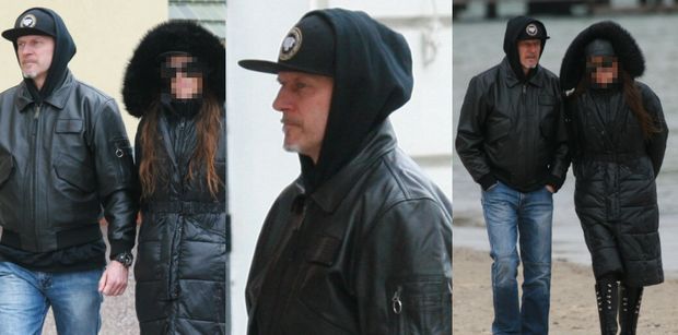 TYLKO NA PUDELKU: Michał Wójcik eksploruje Sopot z nową UKOCHANĄ. Niedawno informowano o jego problemach zdrowotnych (ZDJĘCIA)
