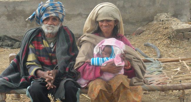 96-letni Indus po raz drugi szczęśliwym ojcem