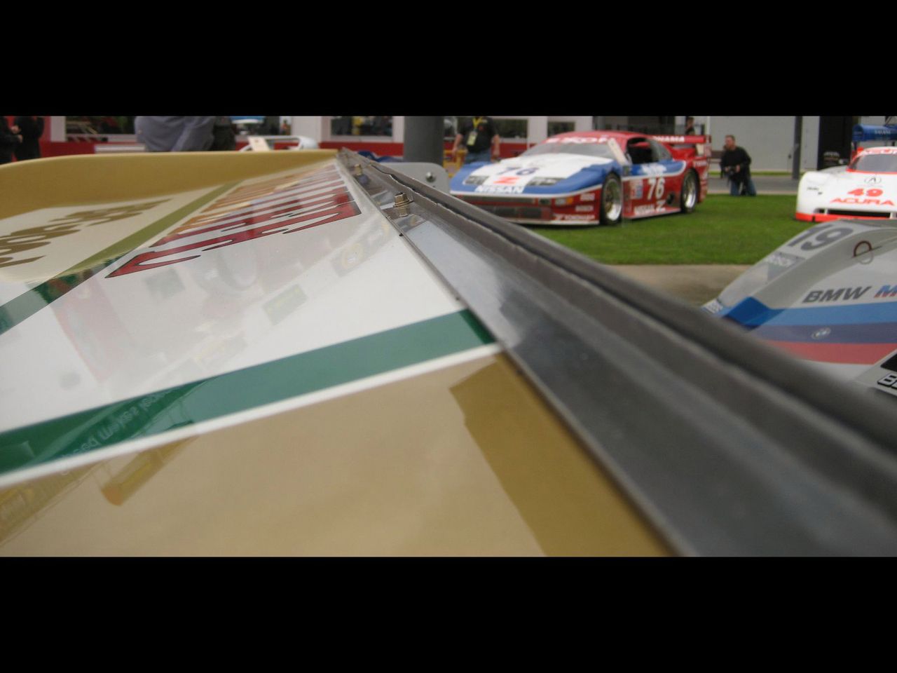 Listwa Gurneya na tylnym spojlerze Porsche 962