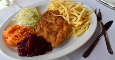 Zjedli obiad w Polsce i w Czechach. Gigantyczna różnica w cenach