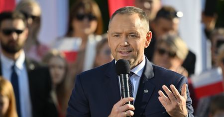 Nawrocki lepiej oceniany niż Sejm. Jest badanie CBOS