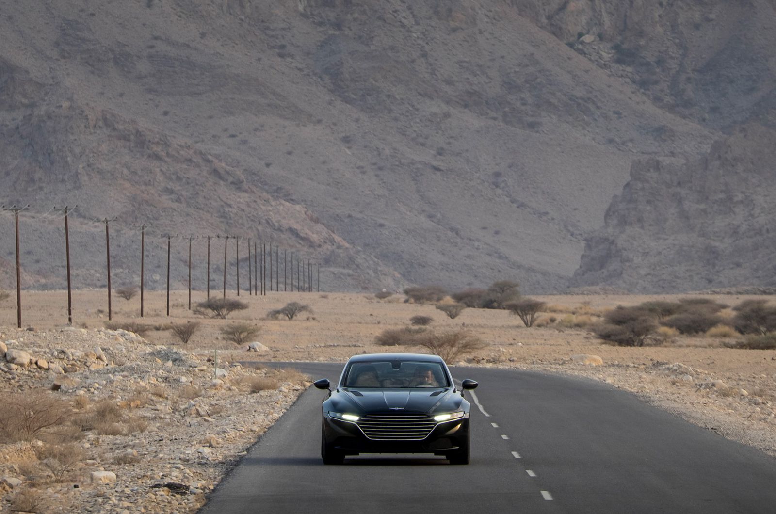 Aston Martin Lagonda: zobacz go na nowych zdjęciach! 23