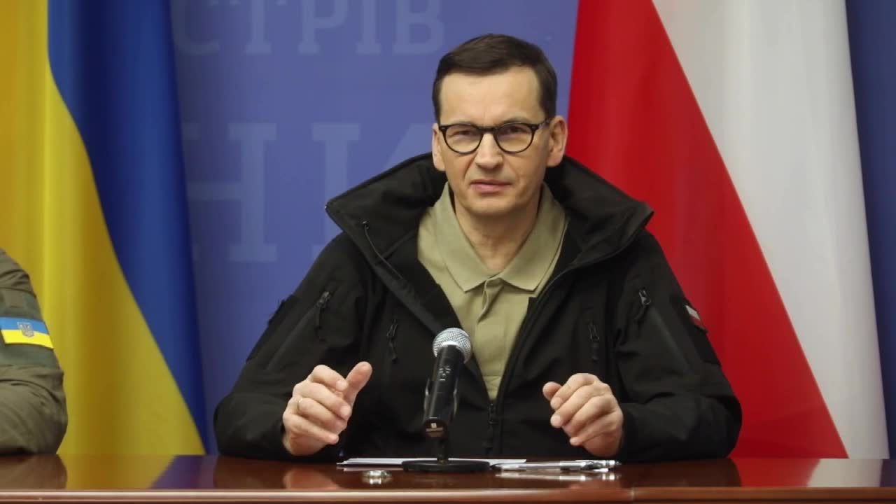 M. Morawiecki w Kijowie w rocznicę Wielkiego Głodu: Albo wygra Ukraina, albo cała Europa będzie stracona