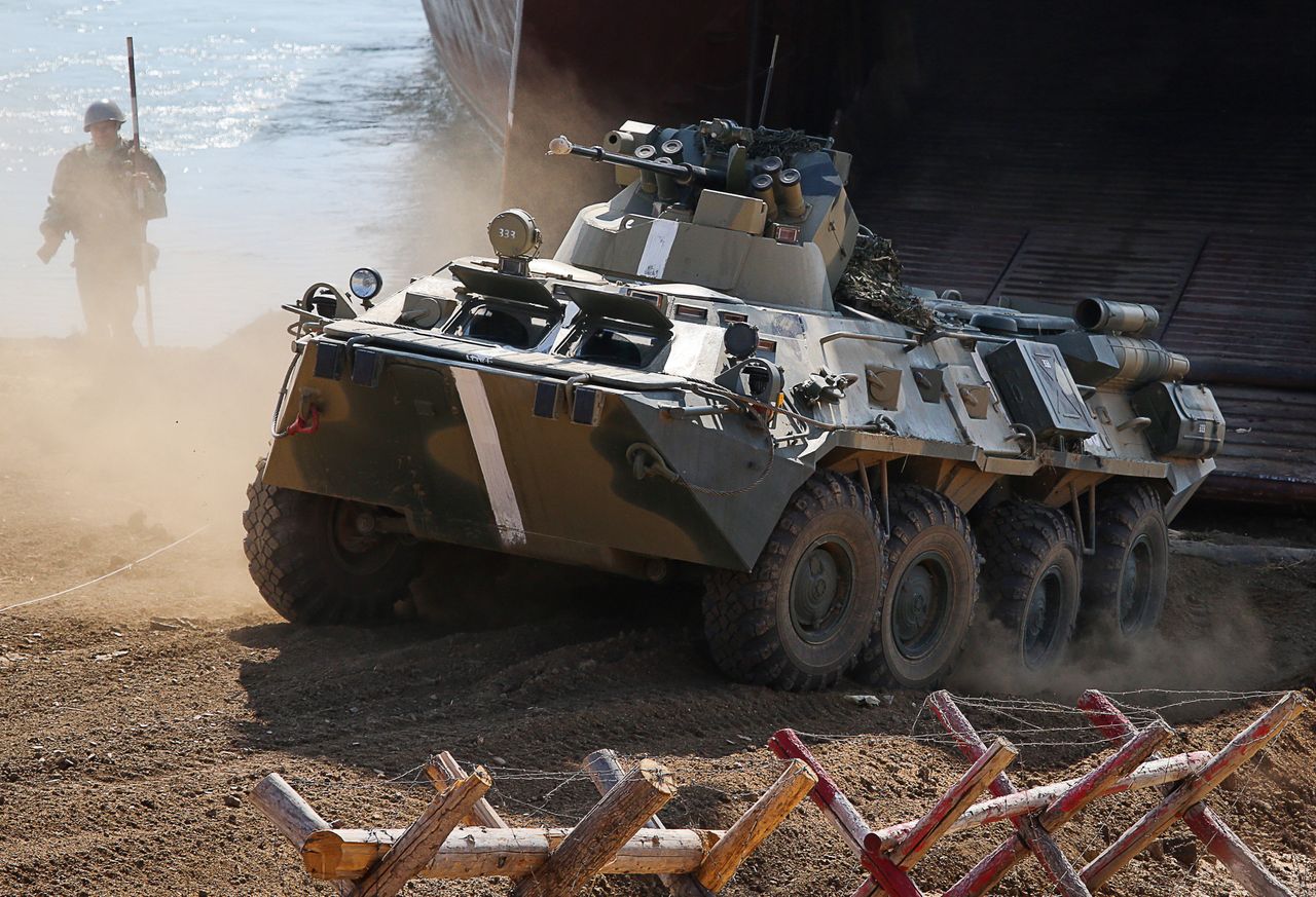 Rosyjski BTR-82A podczas akcji zbrojnej na Krymie