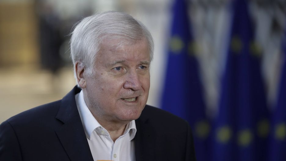 Migranci na granicy. Niemiecki szef MSW apeluje do UE o wsparcie Polski