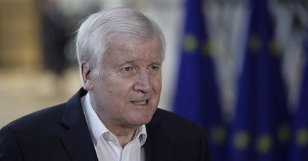 Migranci na granicy. Niemiecki szef MSW apeluje do UE o wsparcie Polski