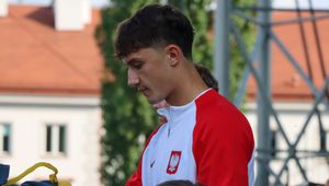 Reprezentant Polski wyleciał z boiska. Później padł decydujący gol