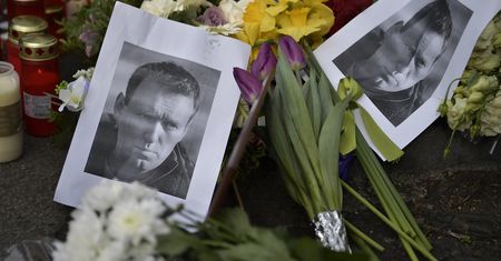 "Z podłogi rosną grzyby". W takich warunkach umierał Aleksiej Nawalny