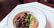 Bœuf bourguignon. Klasyczny francuski gulasz, który rozgrzewa i koi