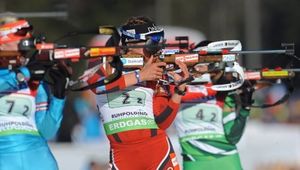 Zobacz w jakich warunkach strzelały biathlonistki w Oestersund (wideo)