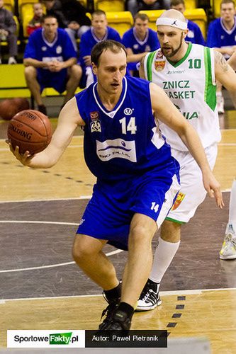 - Kilkunastu chłopaków z I ligi spokojnie poradziłoby sobie w TBL - mówi Metelski