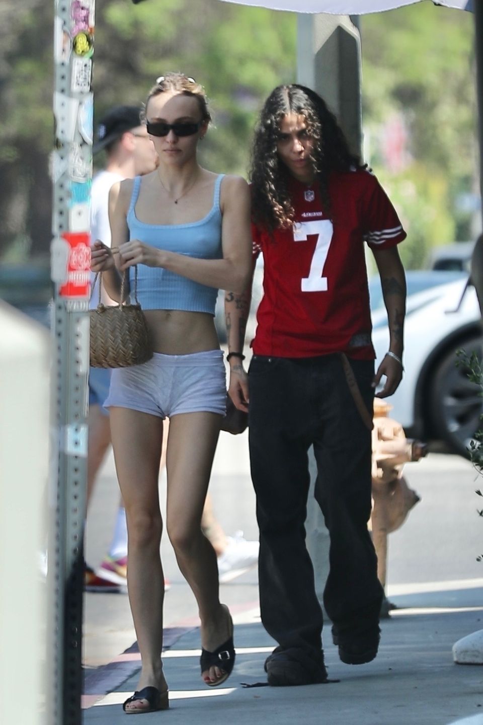 Lily-Rose Depp z dziewczyną 070 Shake