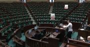 Absurdalna scena w Sejmie. Został z nim tylko Bosak