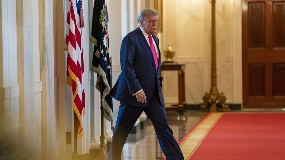 US President Trump hosts 'one, big, beautiful event' in Washington, DC
epa12200000 President Donald Trump arrives for the 'one, big, beautiful event' in the East Room of the White House in Washington, DC, USA, 26 June 2025.  EPA/KEN CEDENO / POOL 
Dostawca: PAP/EPA.
KEN CEDENO / POOL
US President, Donald Trump, One, Big, Beautiful, White House, East Room, POTUS