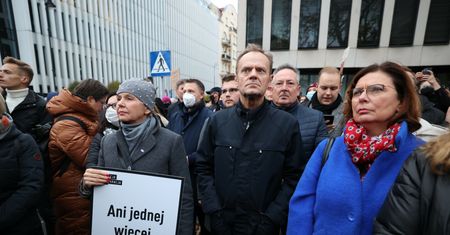Protesty po śmierci 30-latki z Pszczyny. Wymowny wpis Tuska