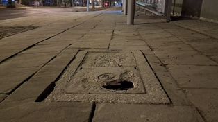 Lublin: Niebezpiecznie przy przystanku. Uważajcie tuż przy wejściu do Ogrodu Saskiego