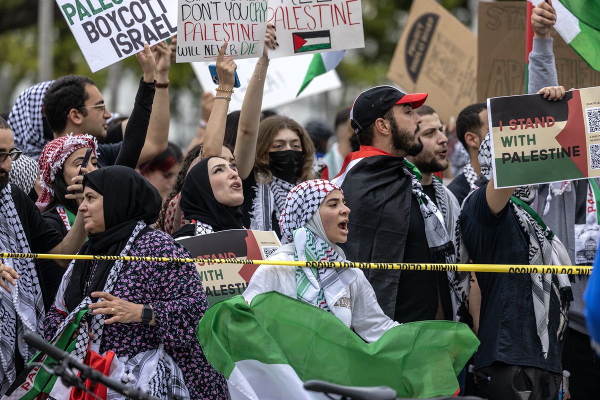 Demonstracja poparcia dla Palestyny w centrum Miami na Florydzie
