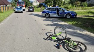 Poważny wypadek w gminie Masłów. Śmigłowiec LPR zabrał nieprzytomnego rowerzystę