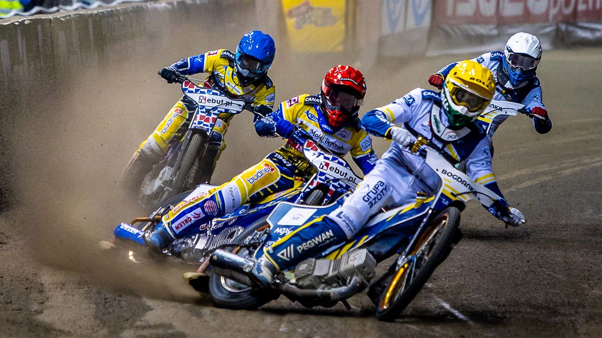 WP SportoweFakty / Tomasz Jocz / Na zdjęciu: Mikkel Michelsen przed Bartoszem Zmarzlikiem