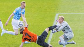Fortuna I liga. Niebezpieczny atak piłkarza Chrobrego. To mogło się skończyć fatalnie dla bramkarza Stomilu