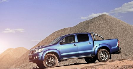 Toyota Hilux SR5 3,0 D4D A/T - test