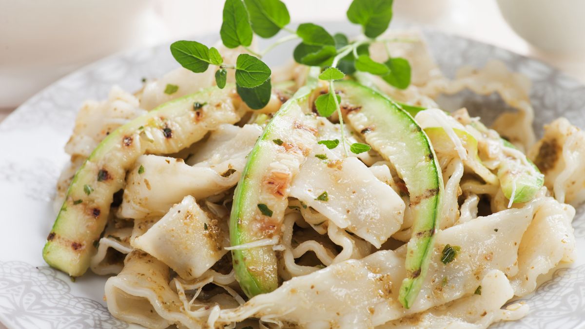 Łazanki z cukinią i parmezanem