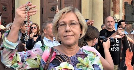 "Zdemolować wszystko, co dobre". Barbara Nowak grzmi w Radiu Maryja