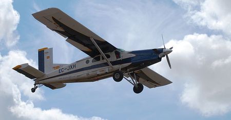 Powietrzne taksówki coraz popularniejsze w Polsce. Latają nie tylko prezesi