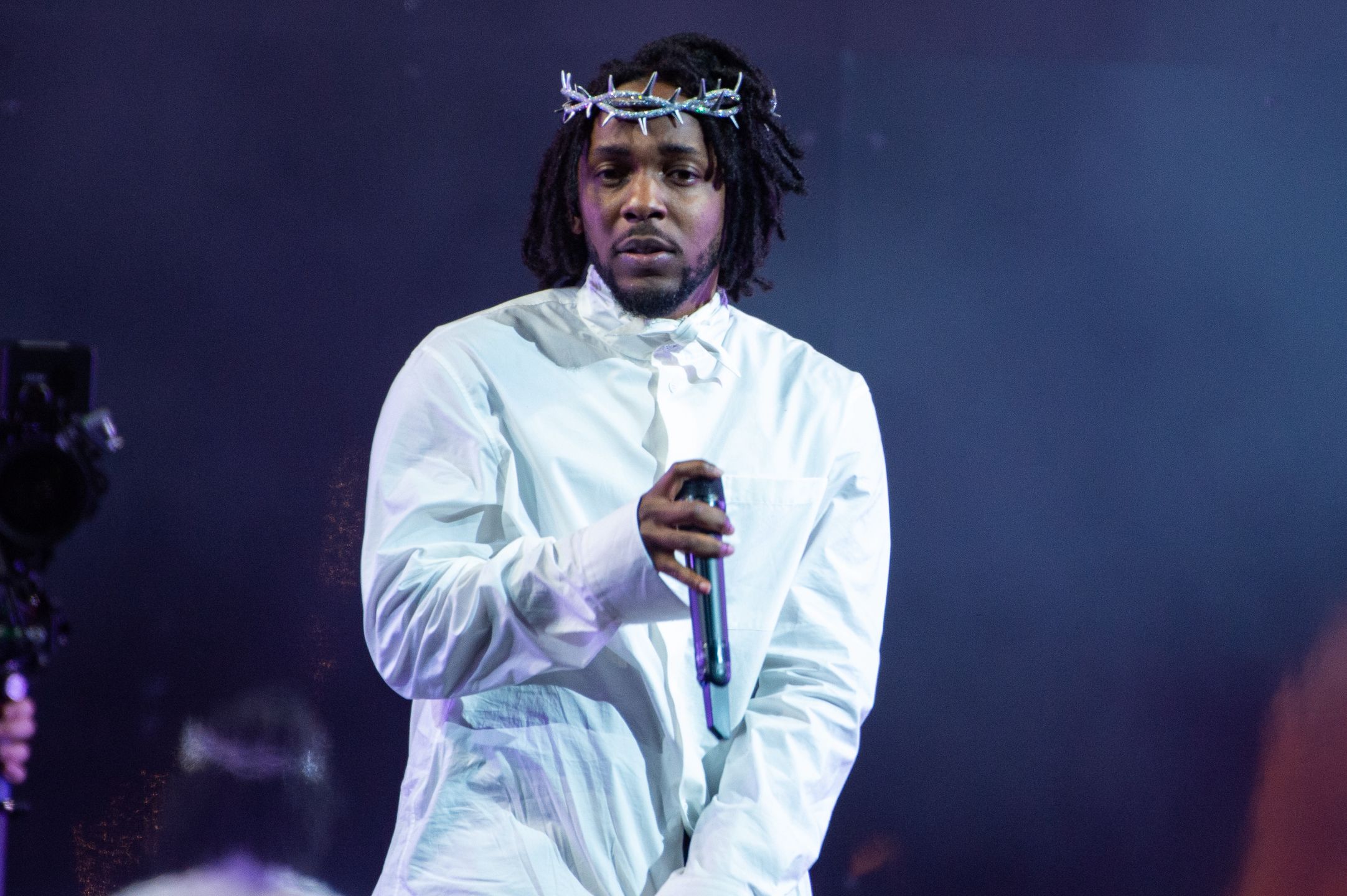 Kendrick Lamar wystąpił na Glastonbury w cierniowej koronie wysadzanej diamentami