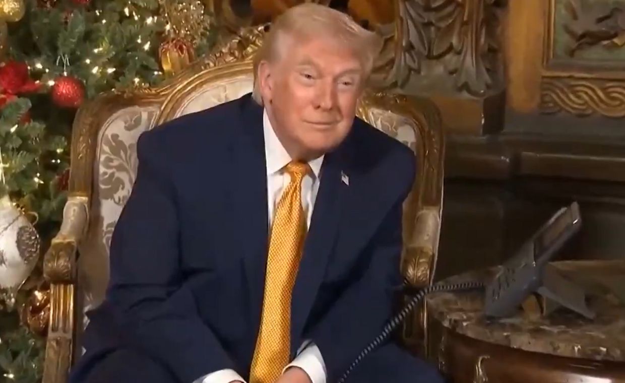 Trump odbierał telefony od dzieci. Ostrzegł przed "złym Mikołajem"