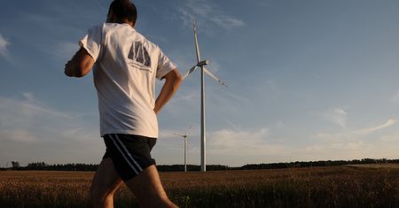 "Dochód pasywny". Polacy dostaną pieniądze za wiatraki. Oto szczegóły