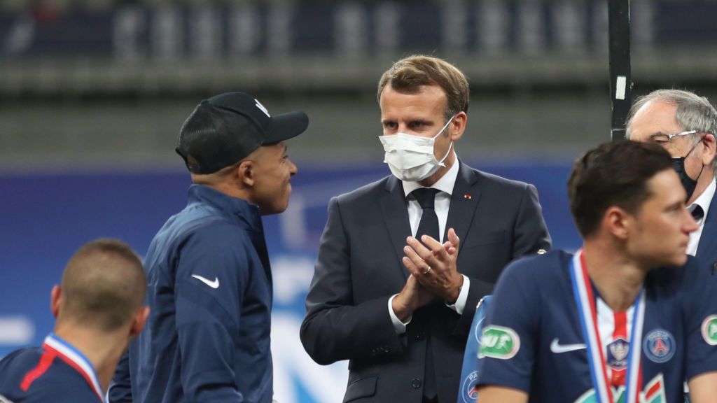 Zdjęcie okładkowe artykułu: Getty Images /  Xavier Laine / Na zdjęciu: Kylian Mbappe i Emanuel Macron